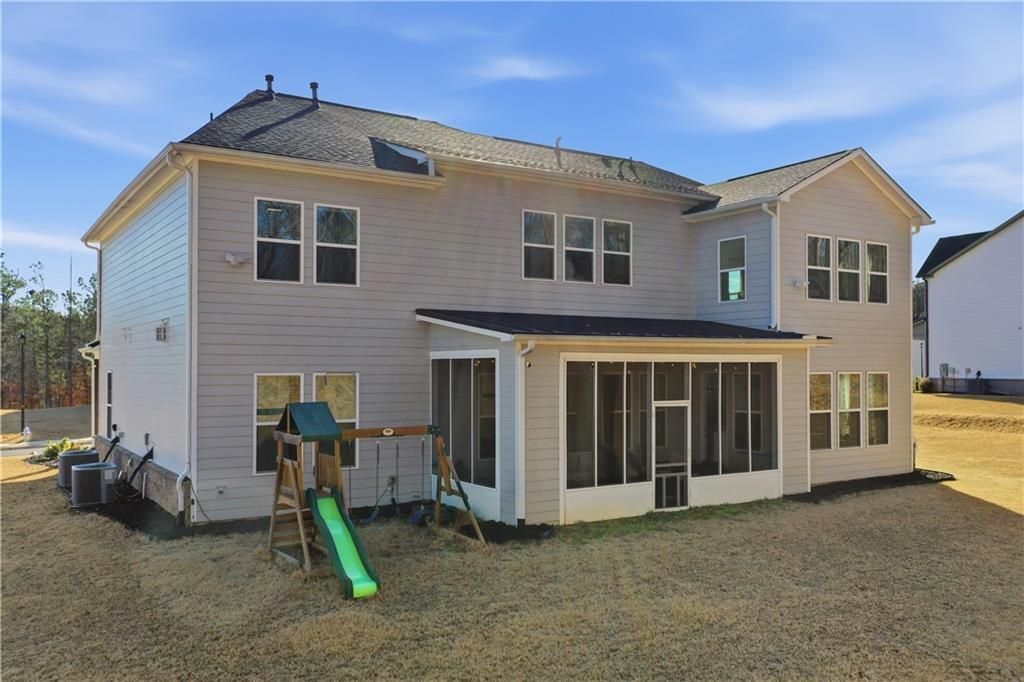 Building Photo - 415 Oakleigh Ave