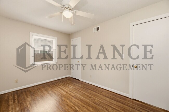 Building Photo - 3349 S Vine St
