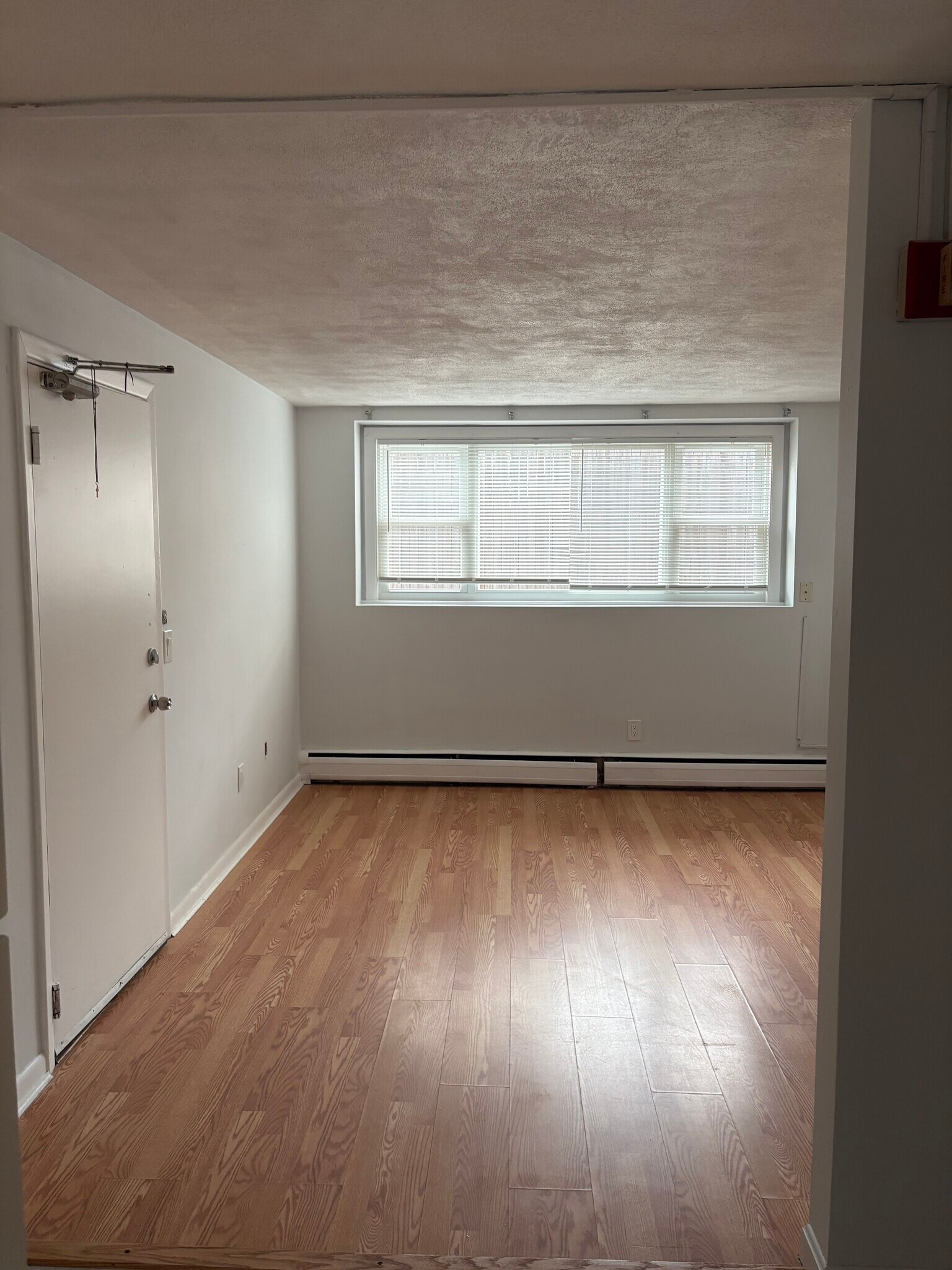 Building Photo - 89 Draper St