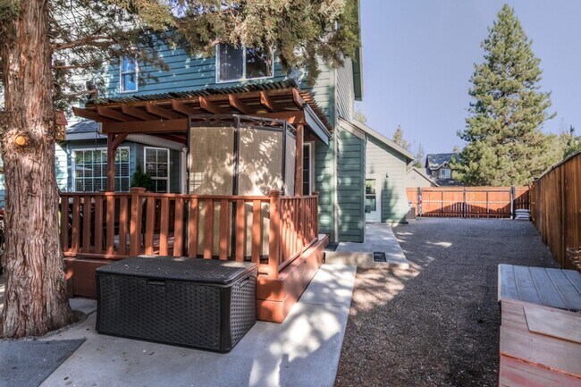 Building Photo - Beautiful home in Tanglewood