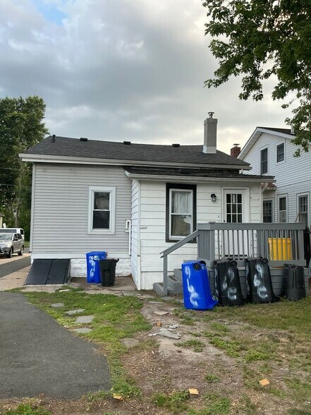 Building Photo - 296 Homecrest Ave