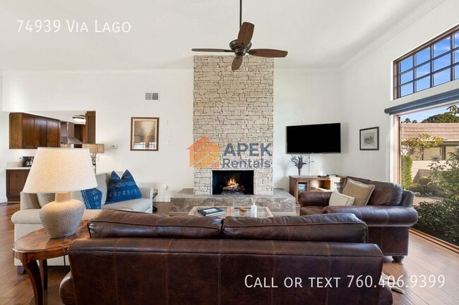 Building Photo - 74939 Vía Lago