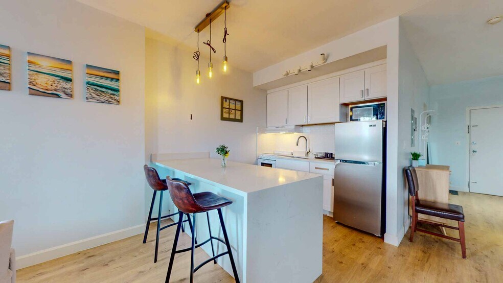 Building Photo - 94 Washington St