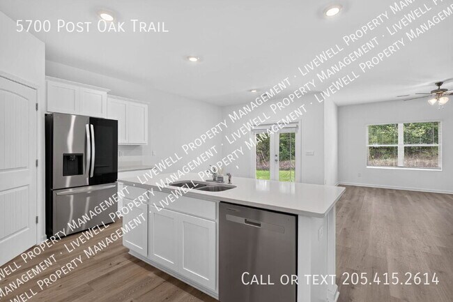 Building Photo - 5700 Post Oak Trl
