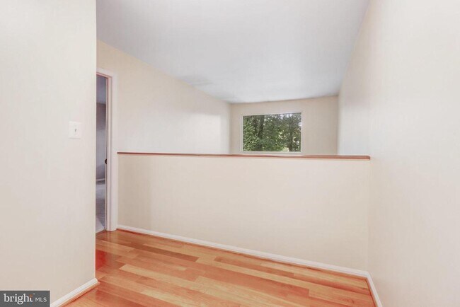 Building Photo - 5707 Waters Edge Landing Court