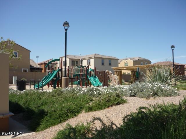Building Photo - 2258 S Ponderosa Dr