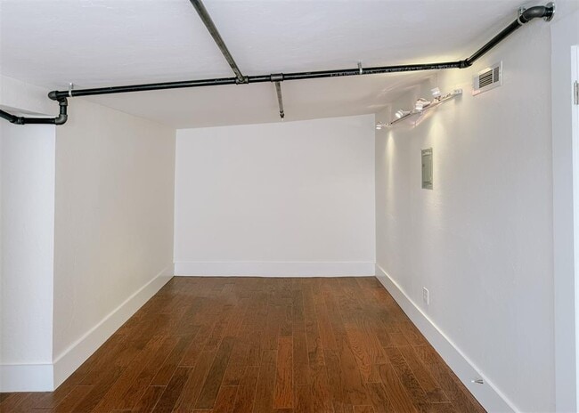 Building Photo - 1120 NW 51st St
