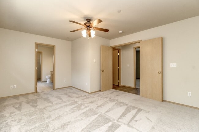 Building Photo - Fantastic DuPont Rambler with AC and Sprinkler System