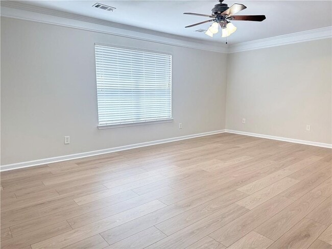 Building Photo - 3080 Centerglen Ln