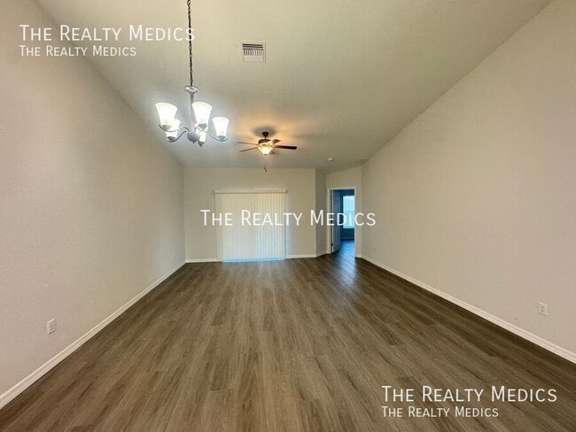 Building Photo - 8145 Cozumel Ln