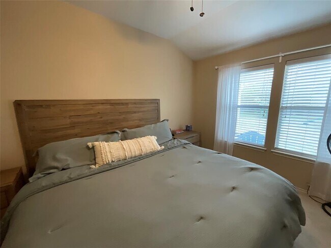 Building Photo - 14013 Rountree Ranch Ln