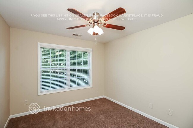 Building Photo - 3021 Leatherleaf Tr