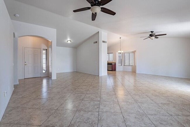 Building Photo - North West Chandler Home with a Pool