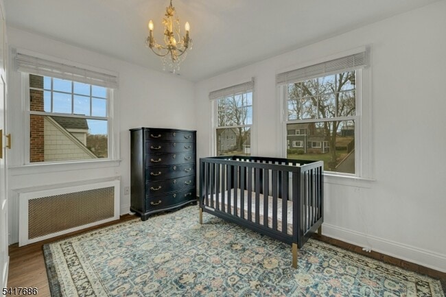 Building Photo - 21 Ridgedale Ave