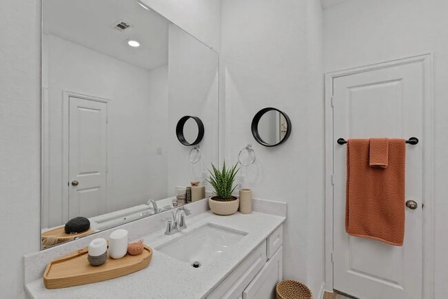 Building Photo - 4131 Balboa Dr