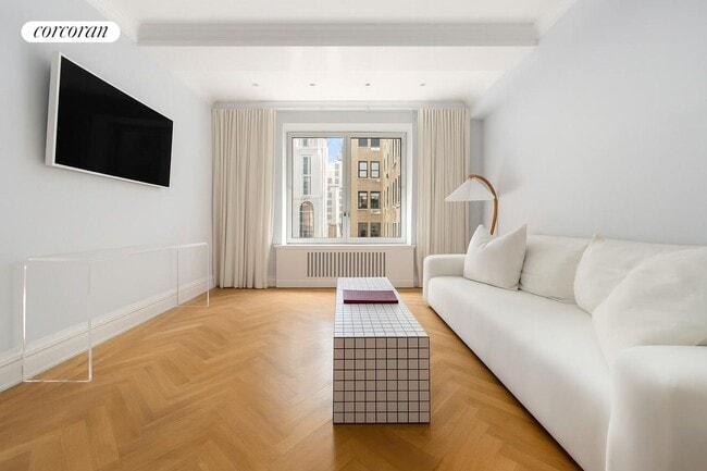 Building Photo - 502 Park Ave