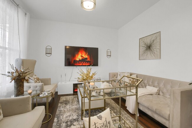 Building Photo - 3197 Arden Dr