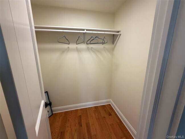 Building Photo - 27 Deer Path