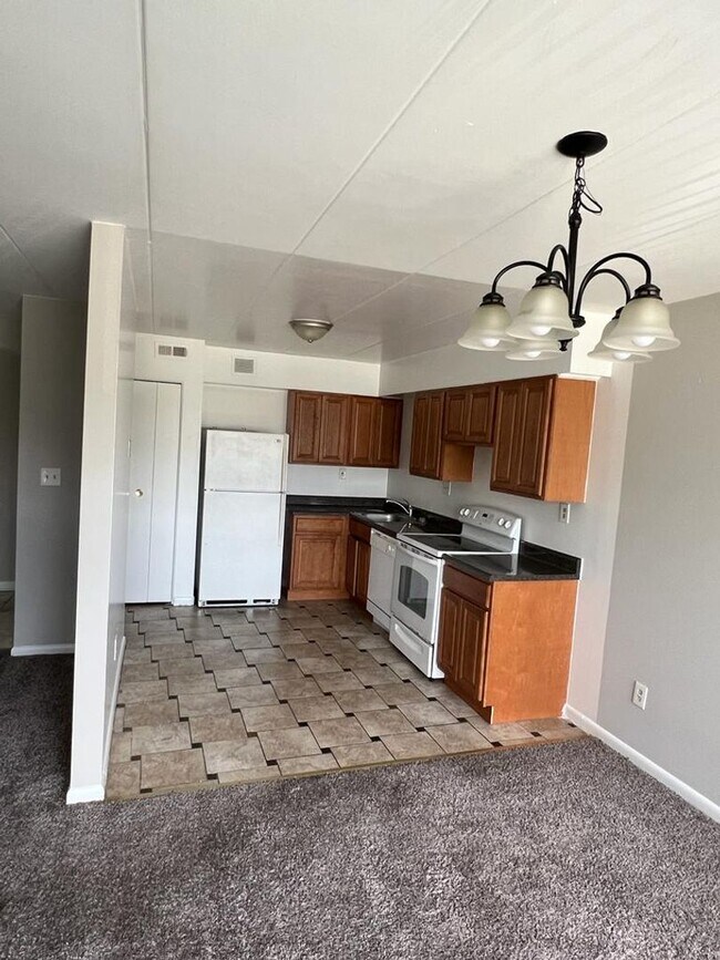 Interior Photo - Embassy Aparments