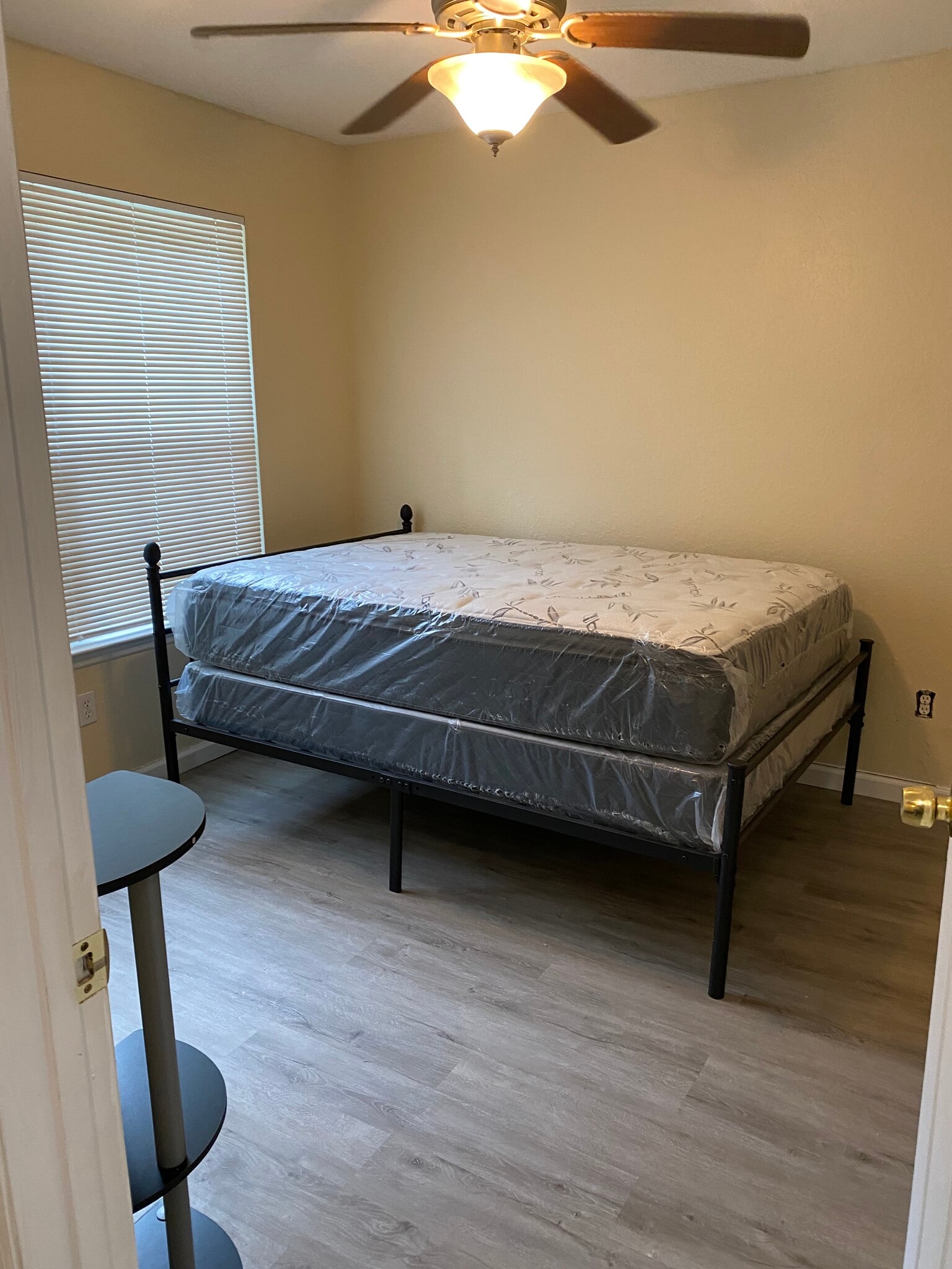 Building Photo - 1308 McCaskill Ave