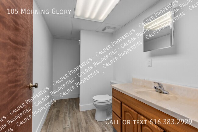 Building Photo - 105 Morning Glory St SW