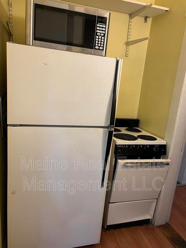 Building Photo - 402-404 Hammond St