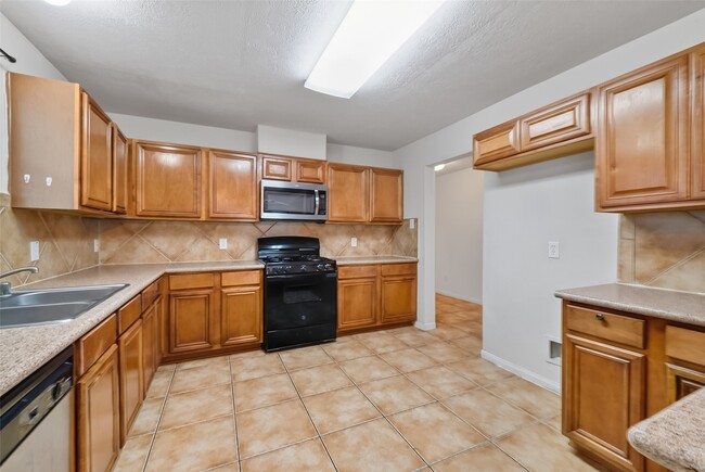 Building Photo - 3119 Myrtle Ranch Dr