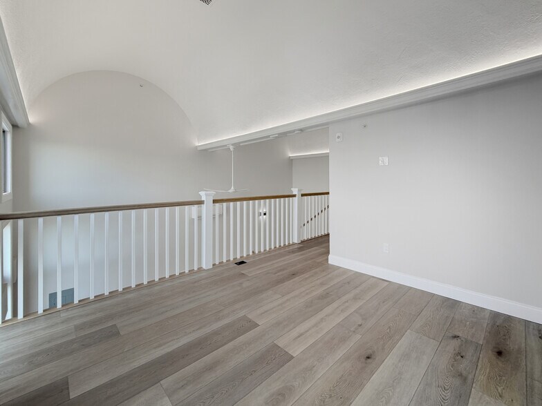 Building Photo - 220 Winthrop St