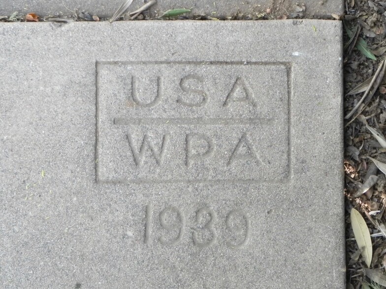 Building Photo - 1534 E Culver St