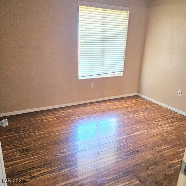 Building Photo - 2120 Ramrod Ave