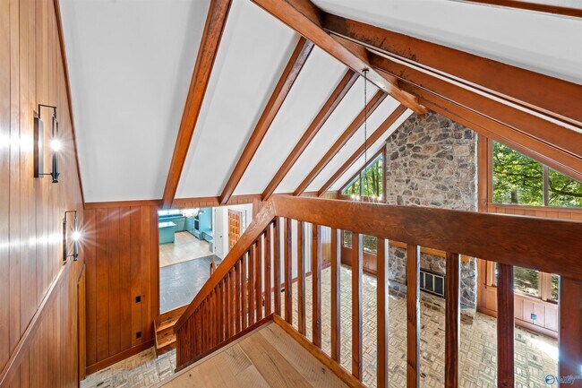 Building Photo - 7705 Foxfire Dr SE