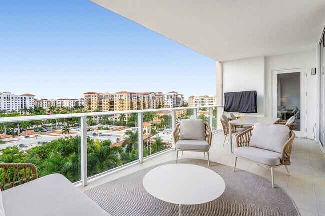 Building Photo - 220 SE Mizner Blvd