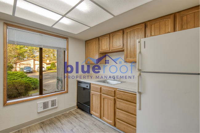 Building Photo - 429 SW 121st Pl