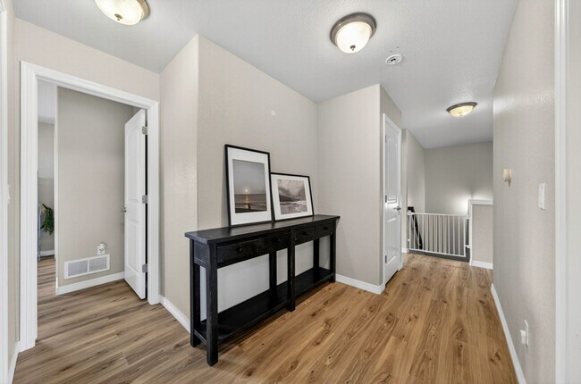 Building Photo - 6275 Wild Turkey Dr