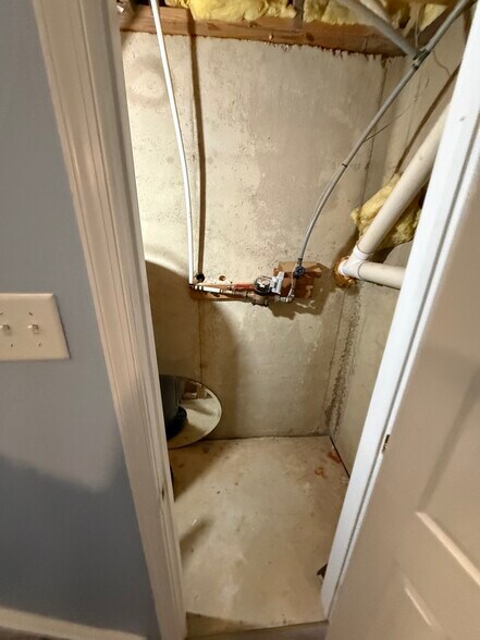 Building Photo - 12 Paynter St