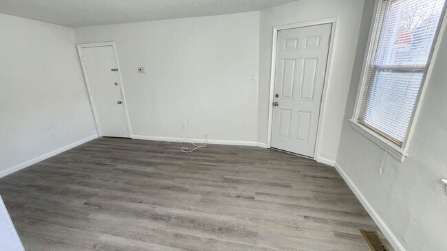 Building Photo - 4518 Fairfax Rd