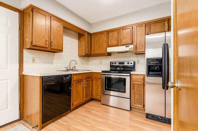 Building Photo - 4841 Dierker Rd