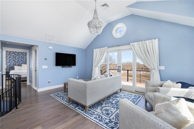 Building Photo - 14 E Pointe Ln