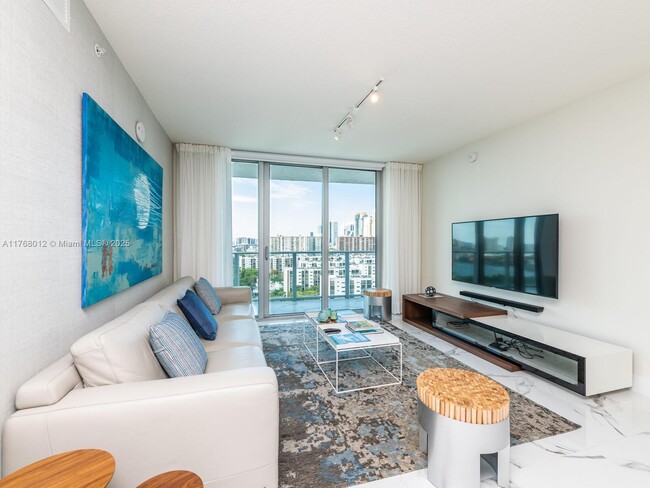 Building Photo - 300 Sunny Isles Blvd