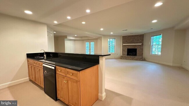 Building Photo - 1354 Lewinsville Mews Ct