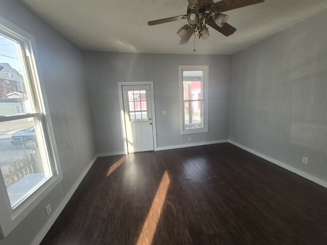 Building Photo - 1822 Pearl St