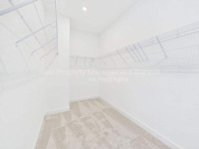 Building Photo - 3483 Monterey Dr