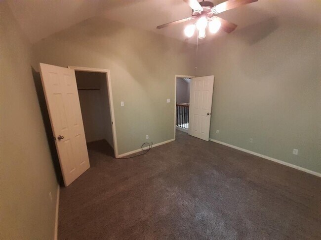 Building Photo - 5835 Beeston Ln