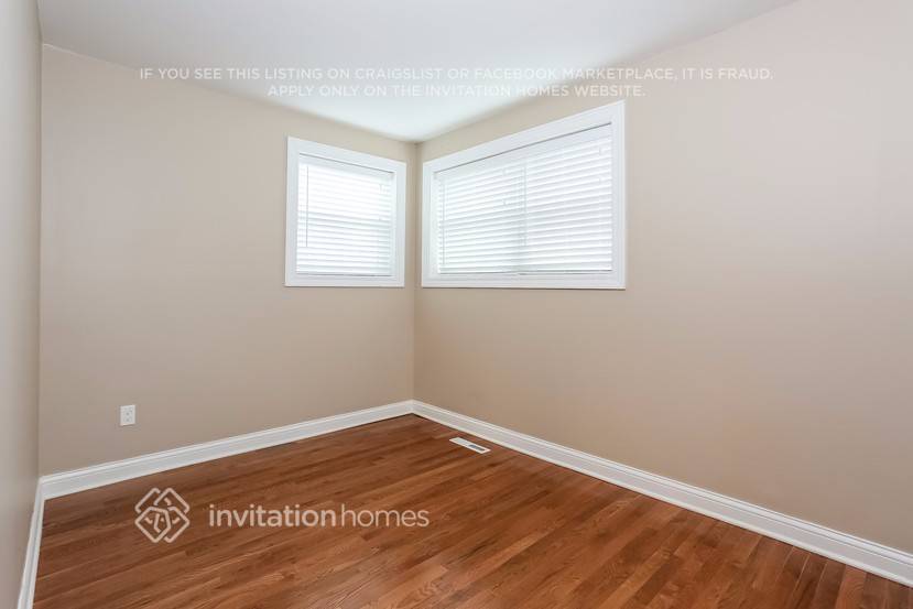 Building Photo - 3536 W 80th Pl