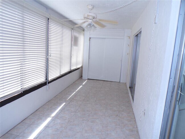 Building Photo - 102 Capri Isles Blvd