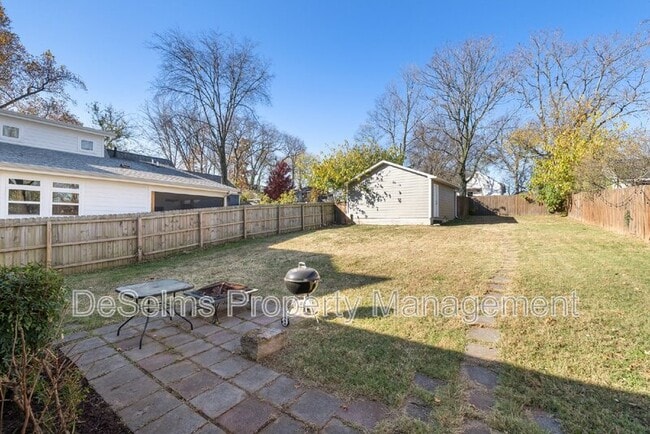 Building Photo - 508 S 12th St