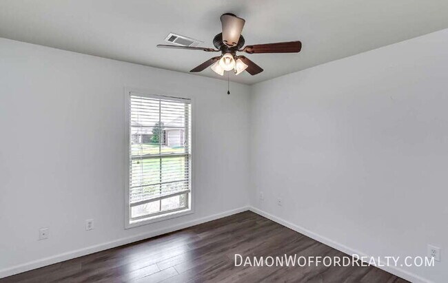 Building Photo - 107 Emery Drive
