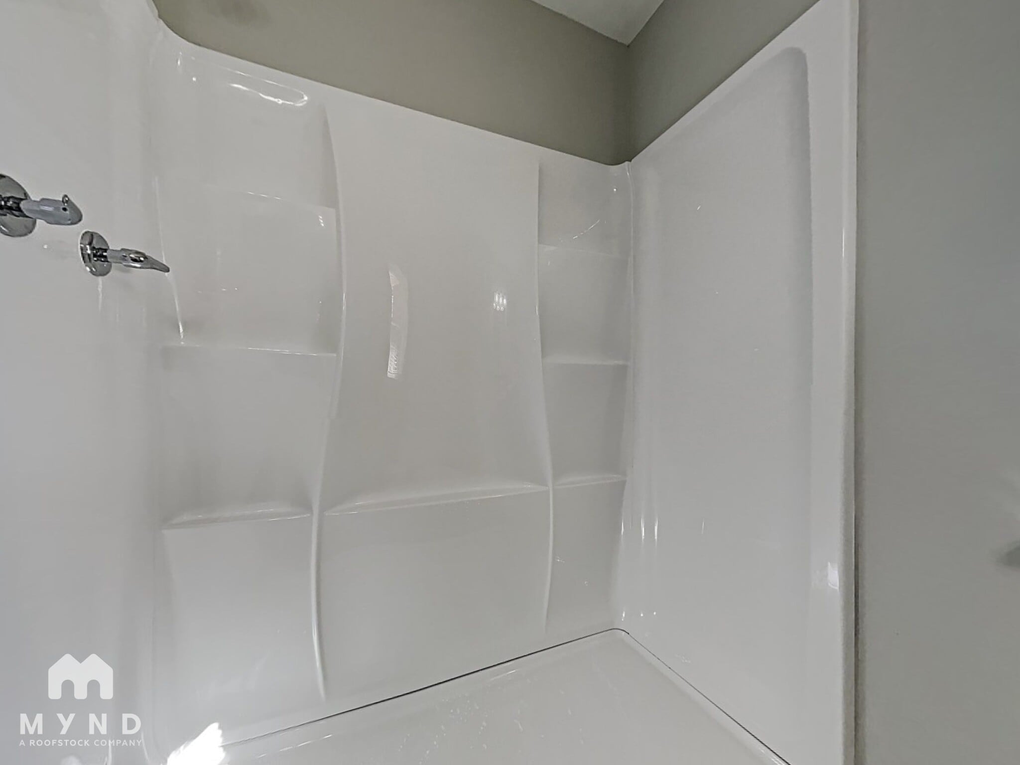 Building Photo - 4010 Crestridge Dr