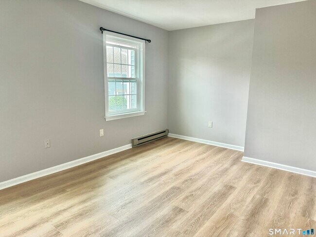 Building Photo - 611 Ocean Ave