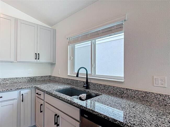 Building Photo - 2836 Sanctuary Dr